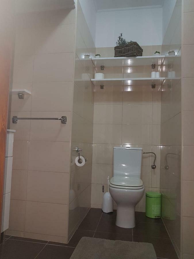 Apartmani Mara Pakostane Exterior photo